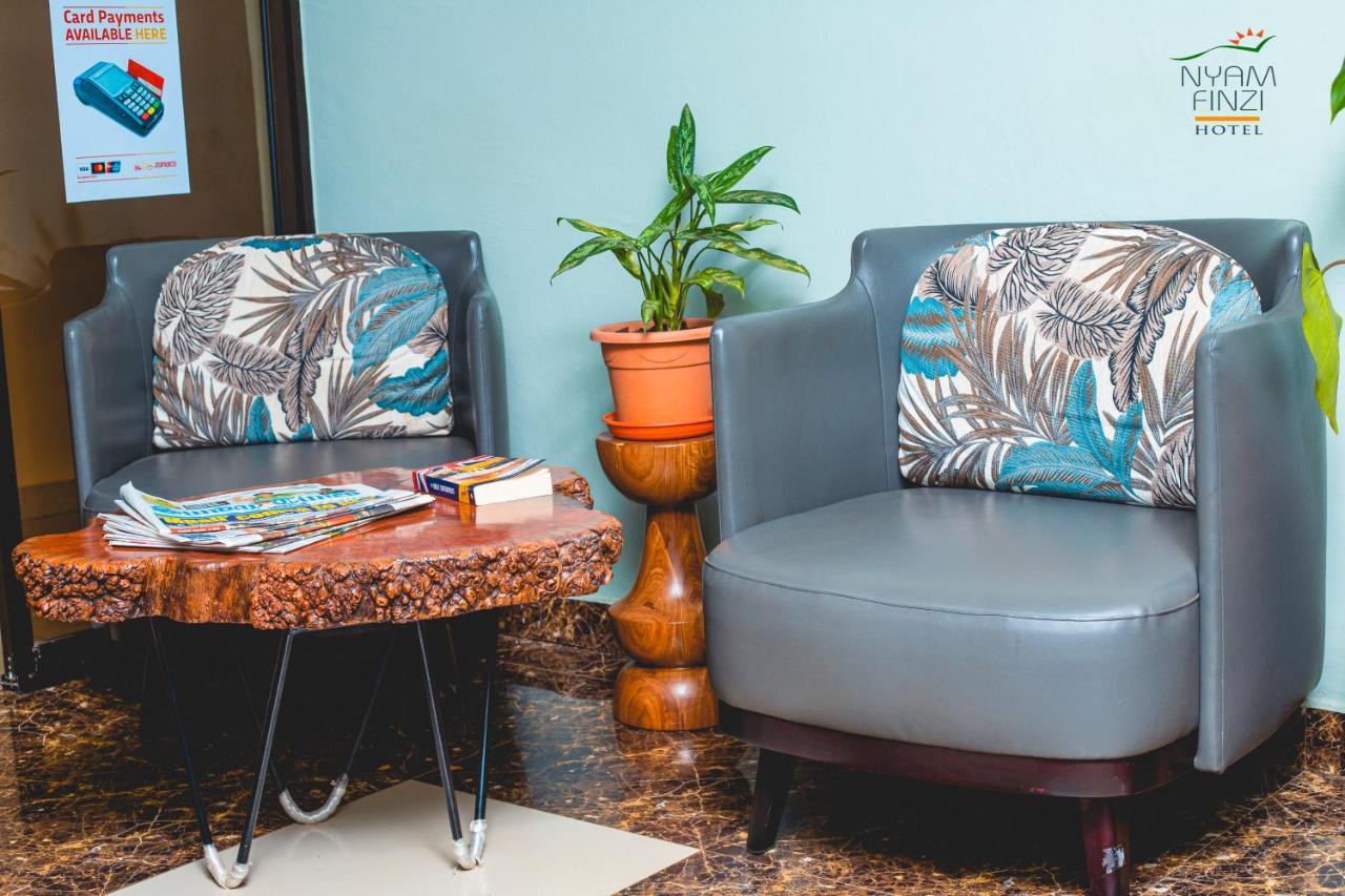 Nyamfinzi Hotel Chipata Екстериор снимка