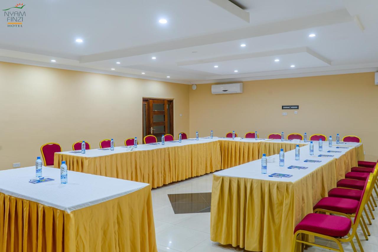 Nyamfinzi Hotel Chipata Екстериор снимка