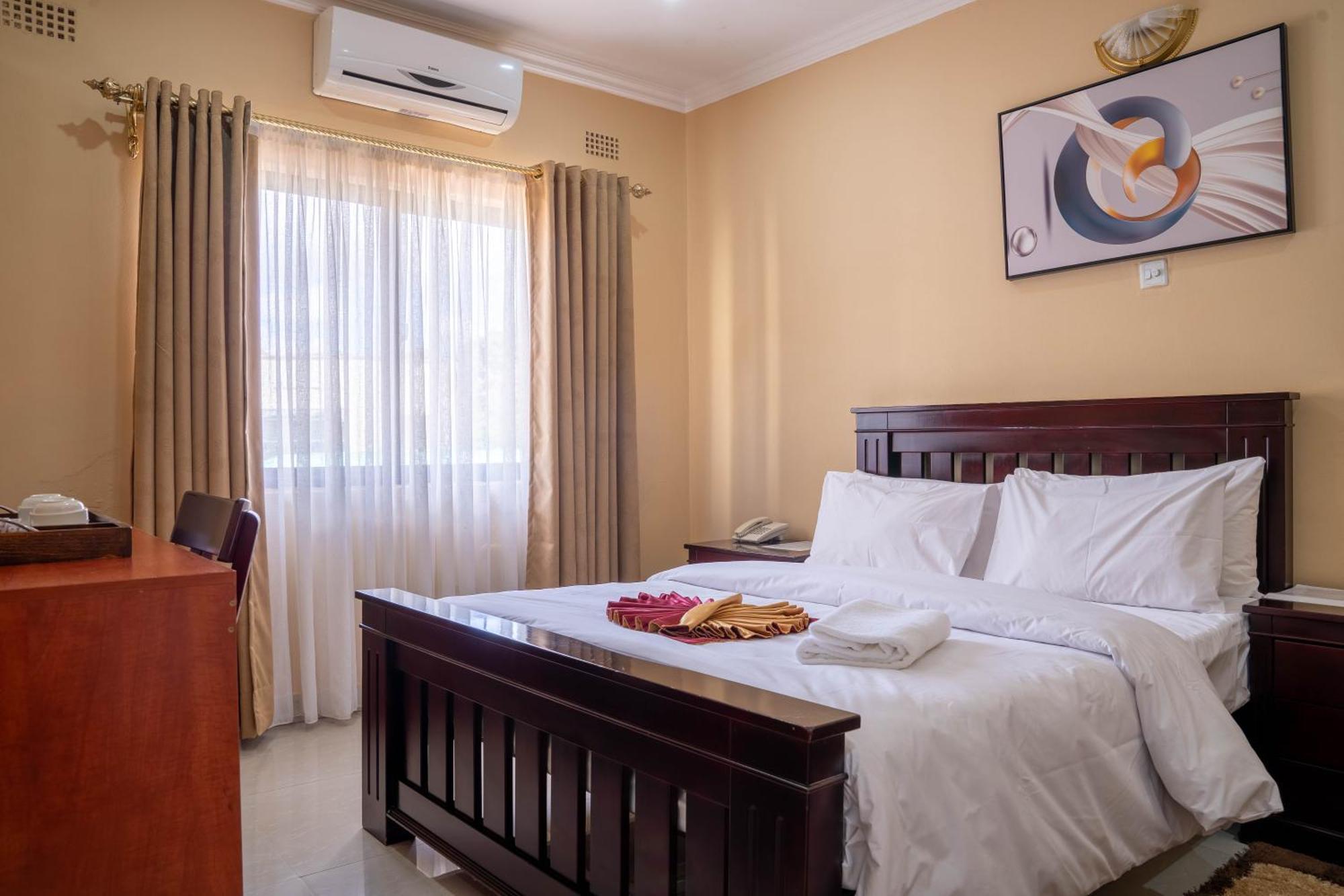 Nyamfinzi Hotel Chipata Екстериор снимка