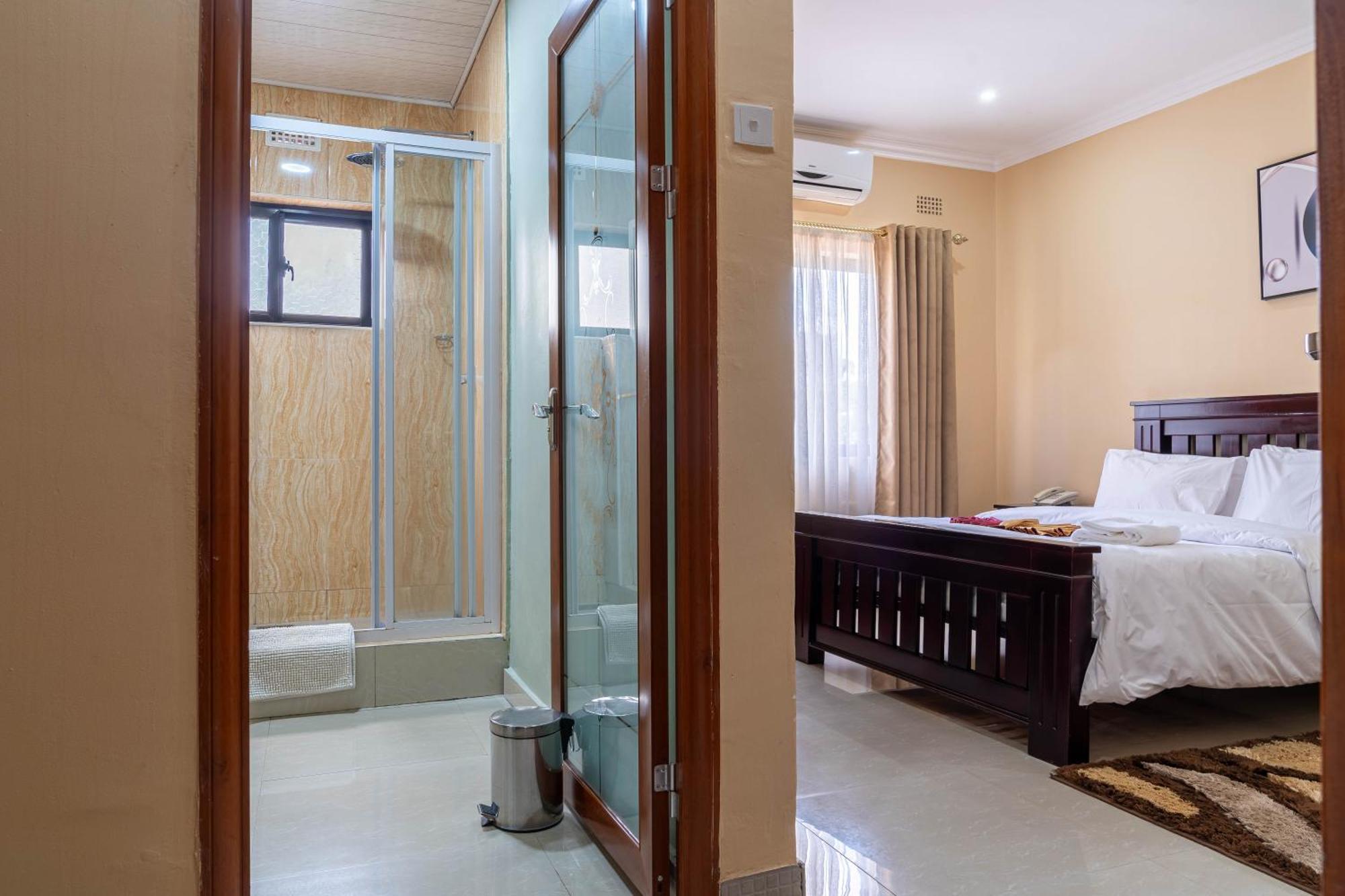 Nyamfinzi Hotel Chipata Екстериор снимка
