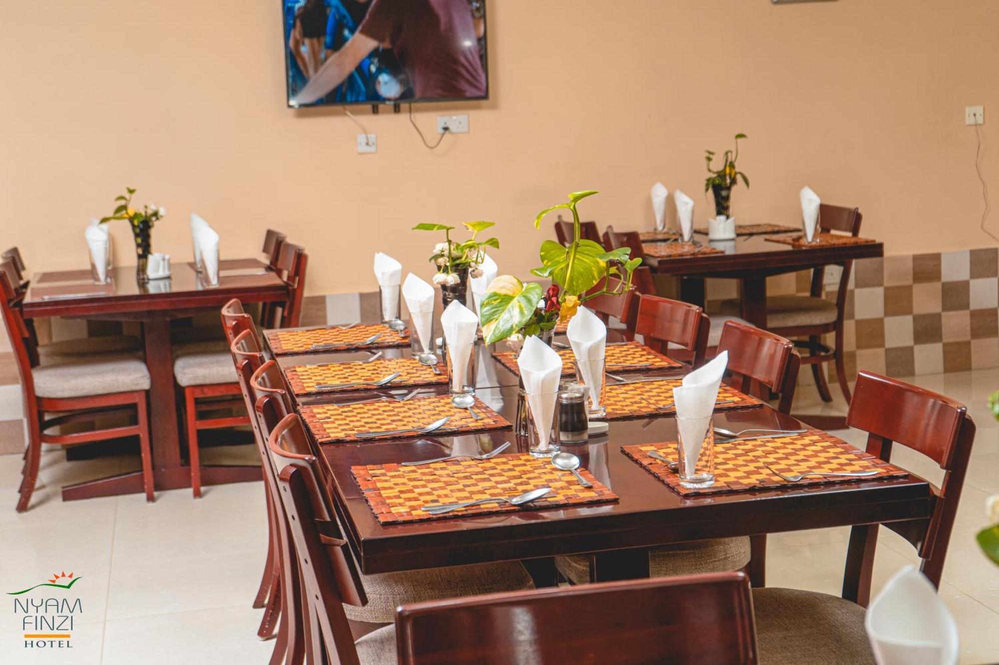 Nyamfinzi Hotel Chipata Екстериор снимка
