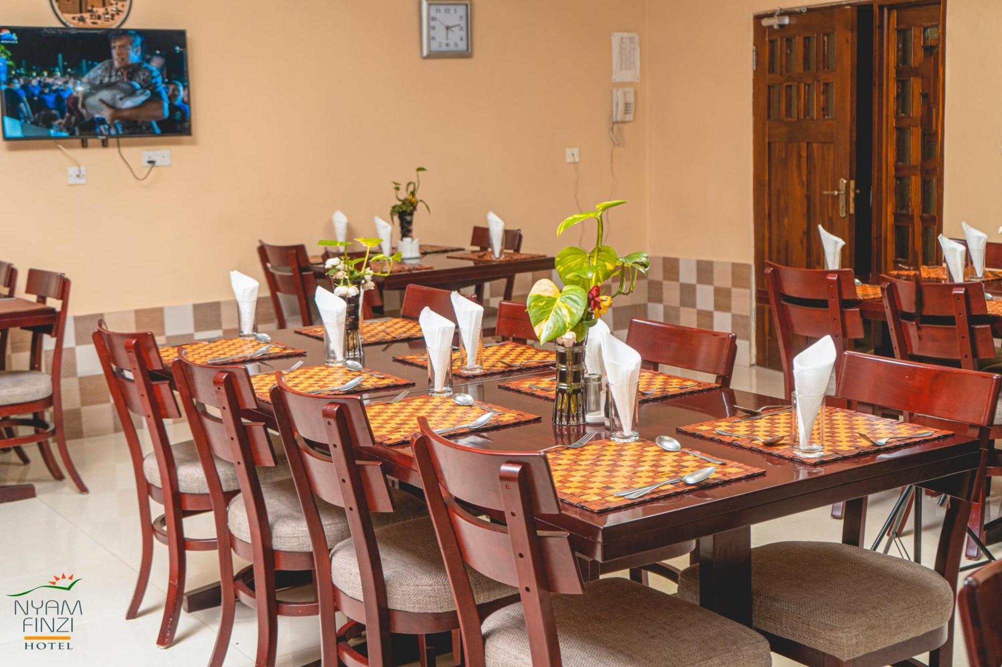 Nyamfinzi Hotel Chipata Екстериор снимка